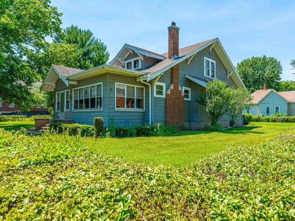 201 S 3RD Street, San Jose, IL 62682