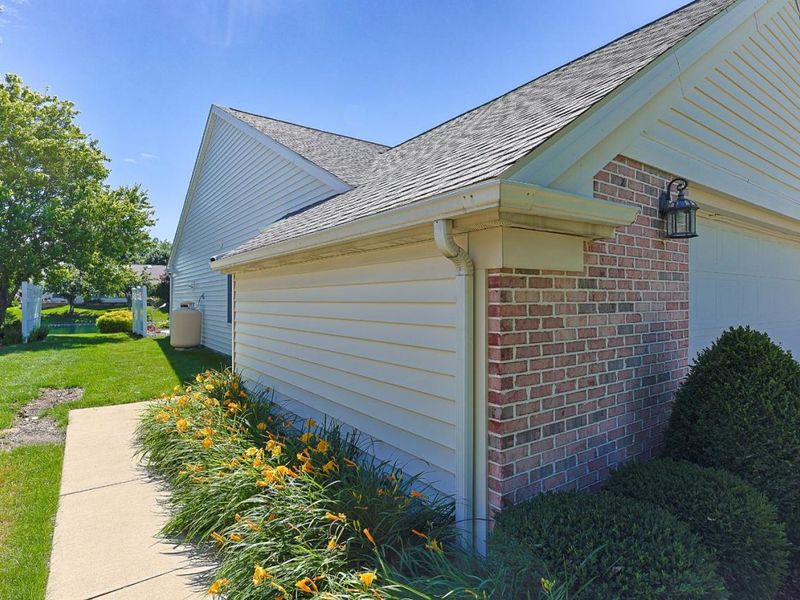 2116 Lakefield Drive, Huron, OH 44839 Photo 8