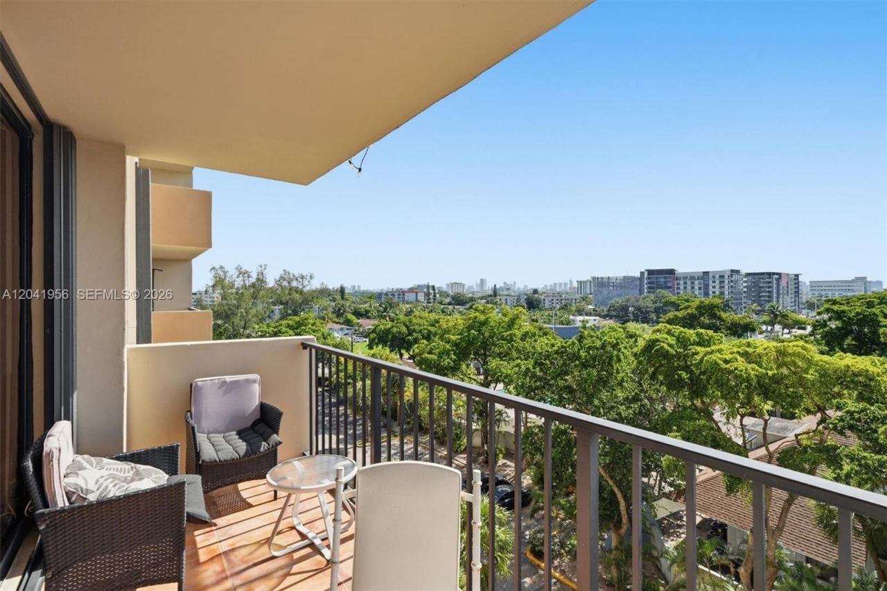1470 NE 123rd St , Unit A609, North Miami, FL 33161 Photo