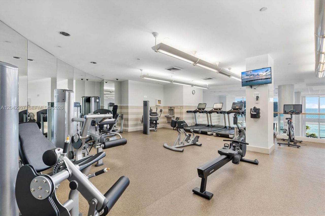 19333 Collins Ave , Unit 703, Sunny Isles Beach, FL 33160 Photo
