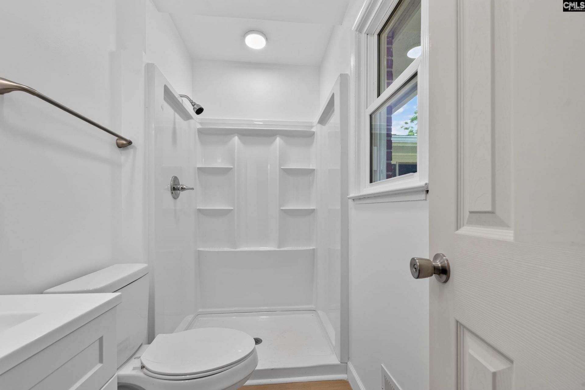 585 Rosemont Drive  Photo 21