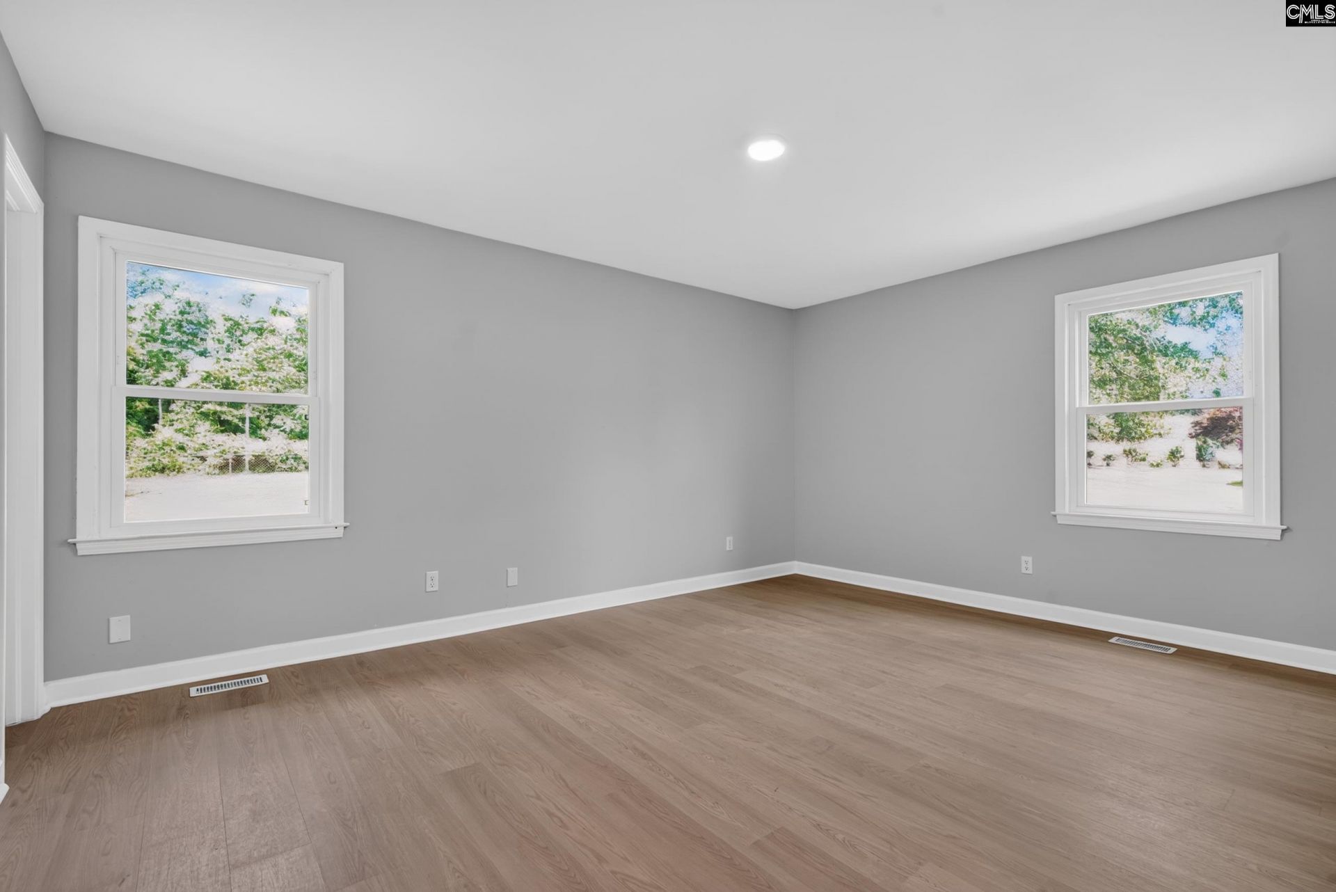 585 Rosemont Drive  Photo 25