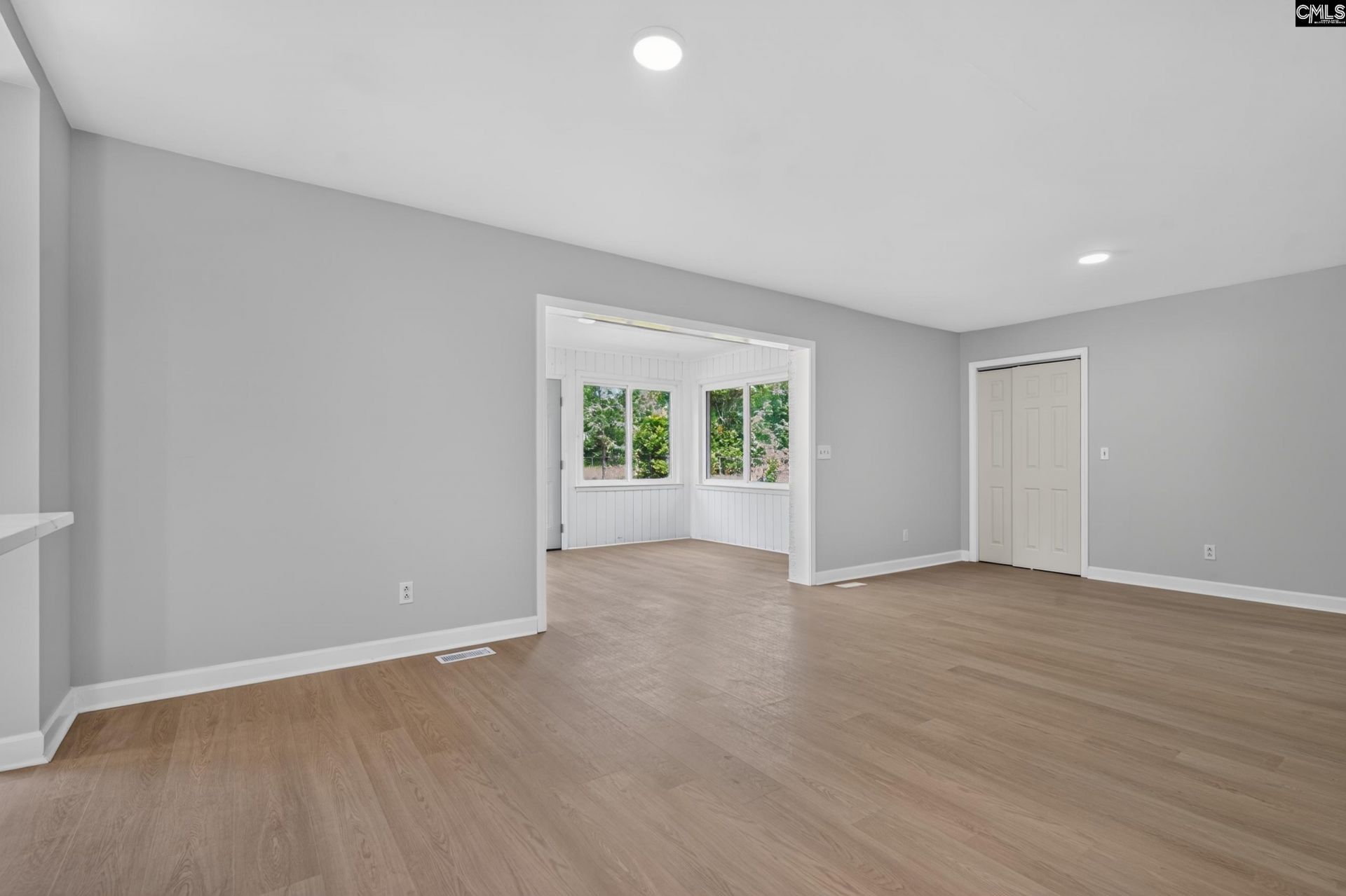 585 Rosemont Drive  Photo 31