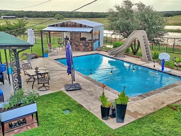 978 Longbranch Road, Nocona, TX 76255