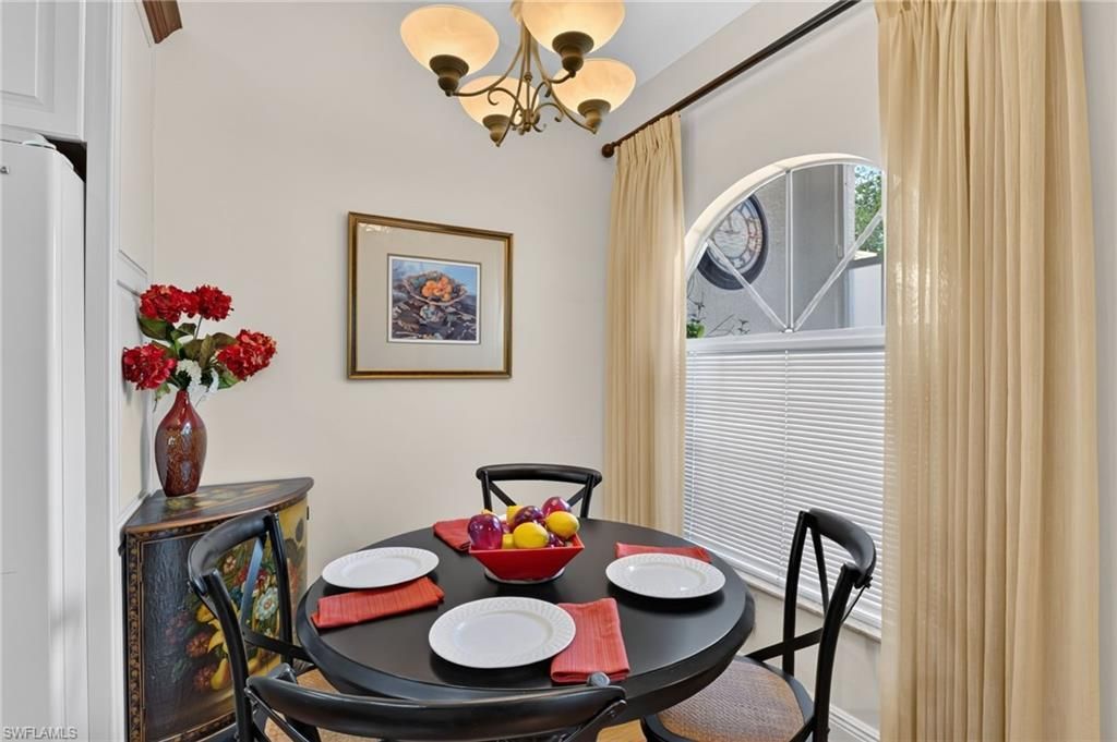 2166 Stacil Cir, Unit 17, Naples, FL 34109 Photo
