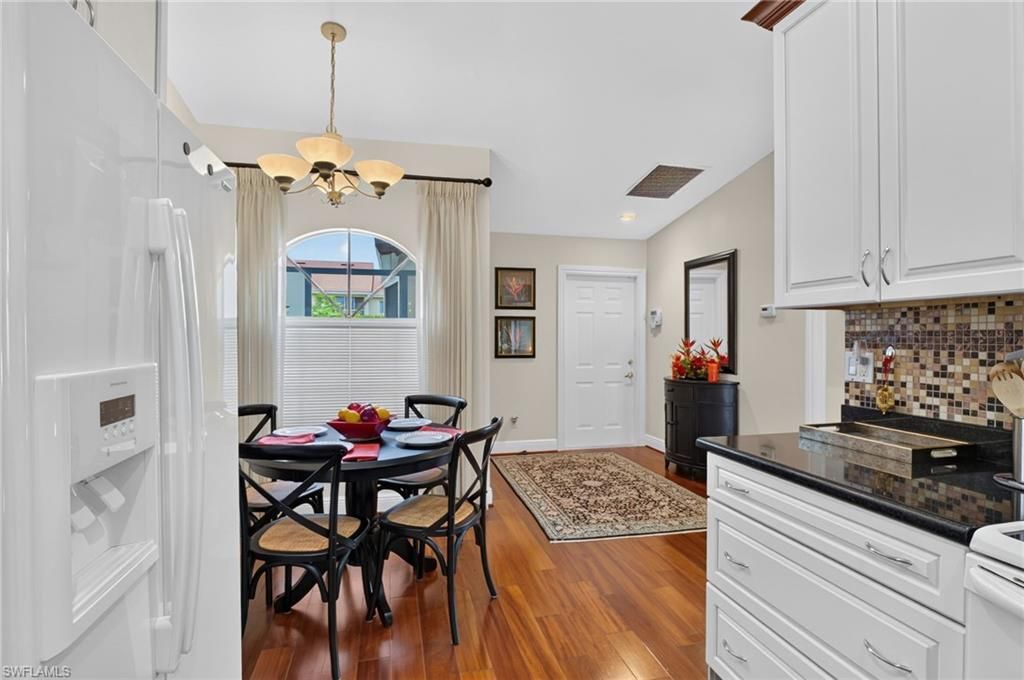 2166 Stacil Cir, Unit 17, Naples, FL 34109 Photo