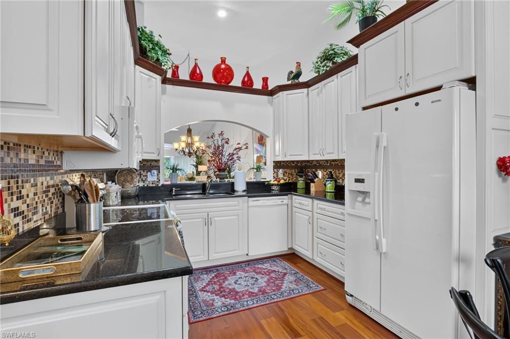 2166 Stacil Cir, Unit 17, Naples, FL 34109 Photo