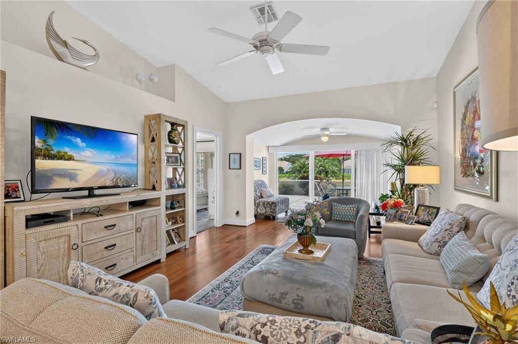 2166 Stacil Cir, Unit 17, Naples, FL 34109 Photo