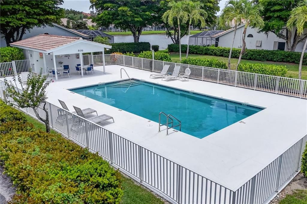 2166 Stacil Cir, Unit 17, Naples, FL 34109 Photo