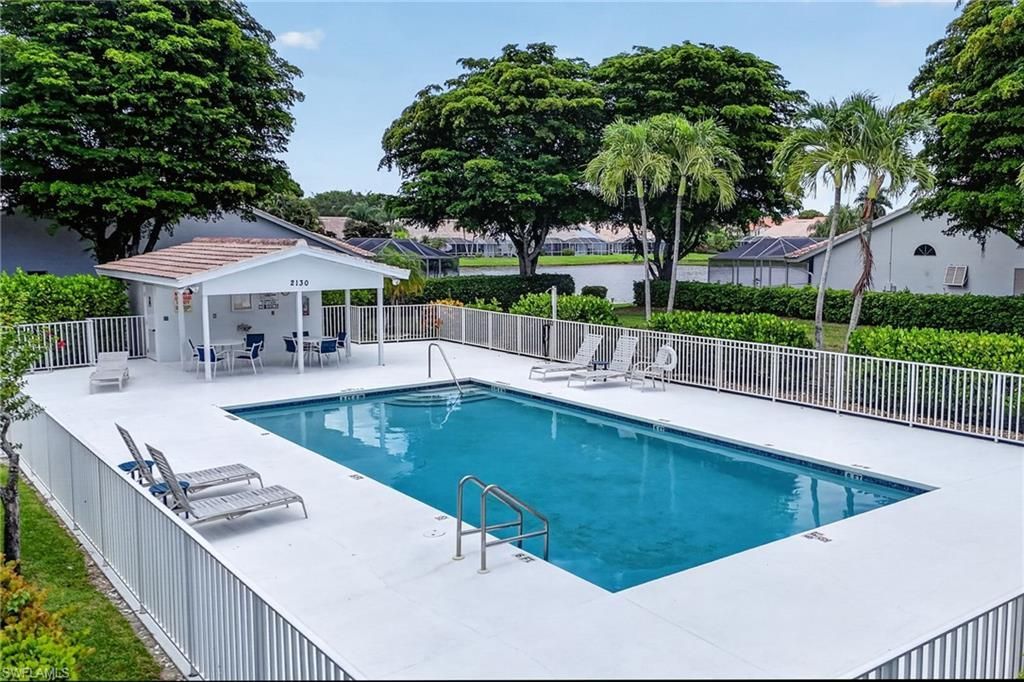 2166 Stacil Cir, Unit 17, Naples, FL 34109 Photo