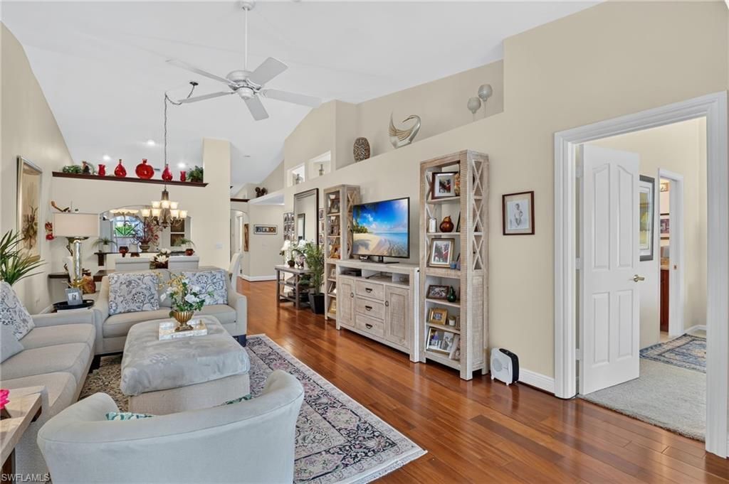 2166 Stacil Cir, Unit 17, Naples, FL 34109 Photo