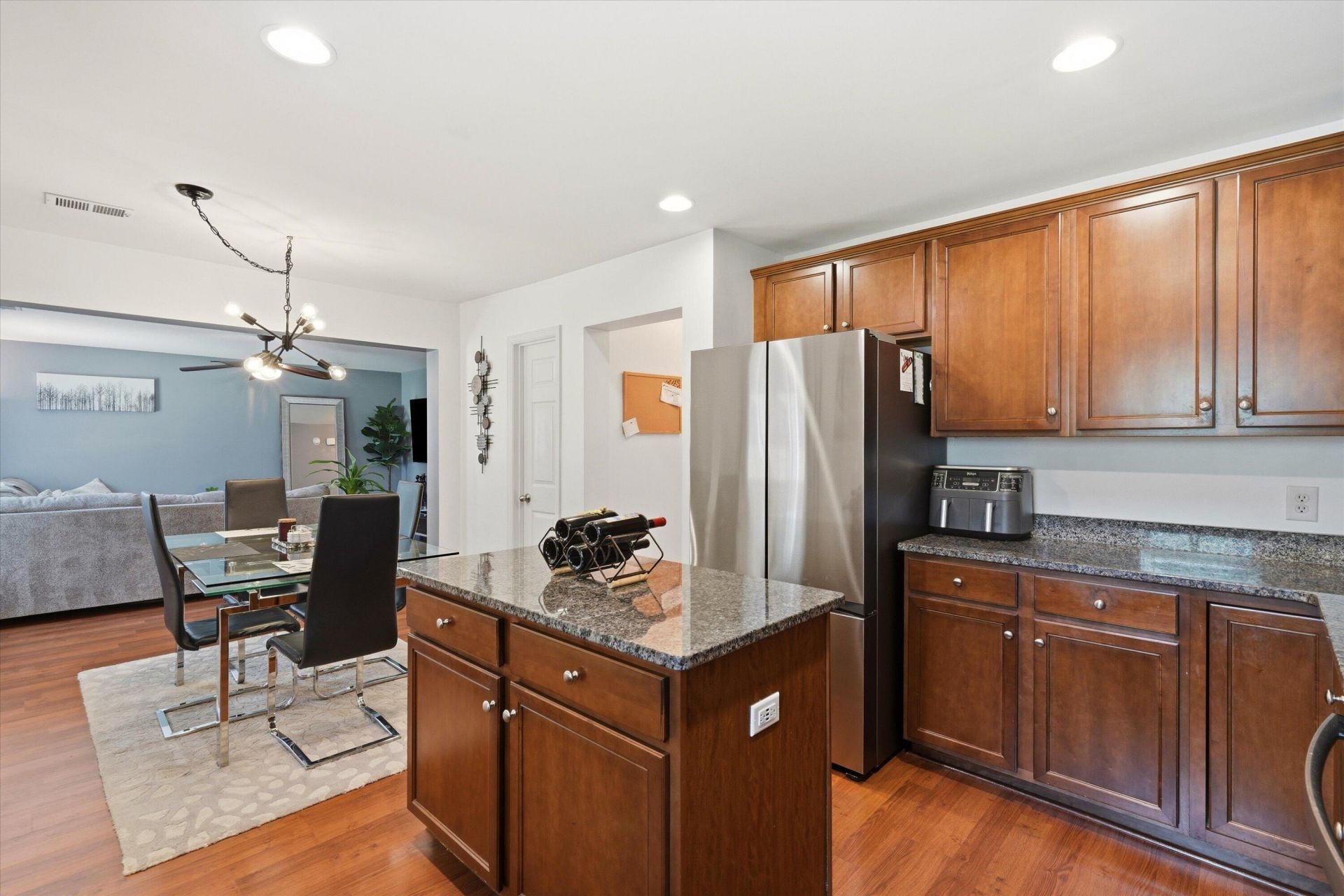 261 Loocock Drive Photo 13