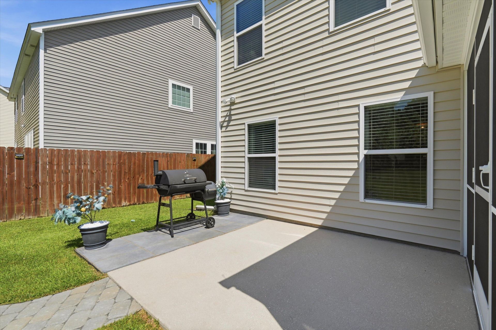 261 Loocock Drive Photo 34