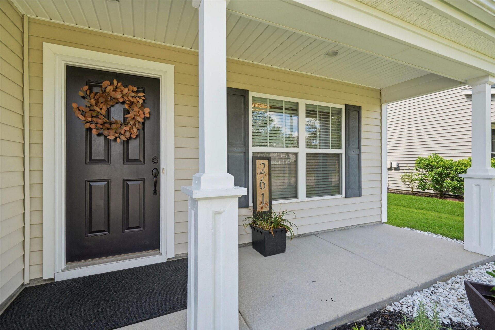 261 Loocock Drive Photo 4