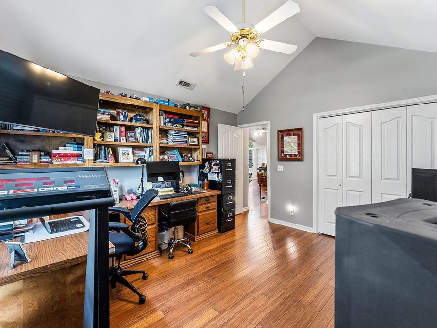 Property Image 33