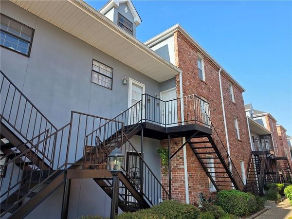 3629 RIDGELAKE Drive, Unit 8, Metairie, LA 70002