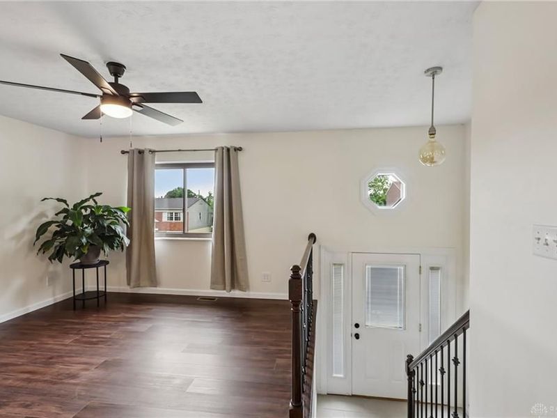 336 Farnsworth Drive, West Carrollton, OH 45449 Photo 5