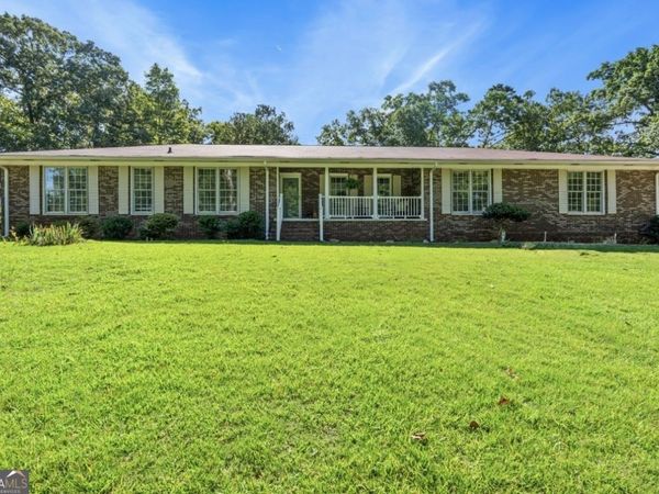5023 VETERANS MEM. PKWAY., Lanett, AL 36863