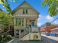 3744 N Bosworth Avenue , Chicago, IL 60613 primary photo