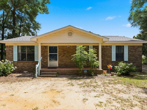 532 Springtime Avenue, Holt, FL 32564