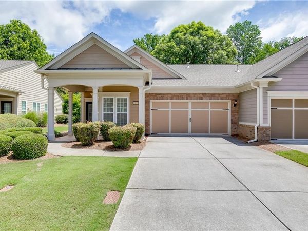 6160 Longleaf Drive , Hoschton, GA 30548