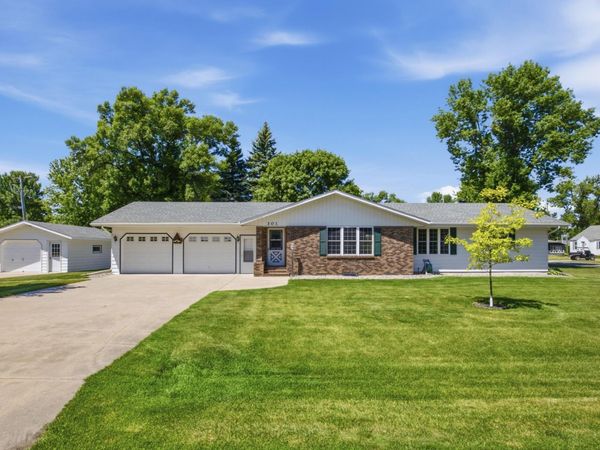 301 Mckinley Avenue W, Ulen, MN 56585