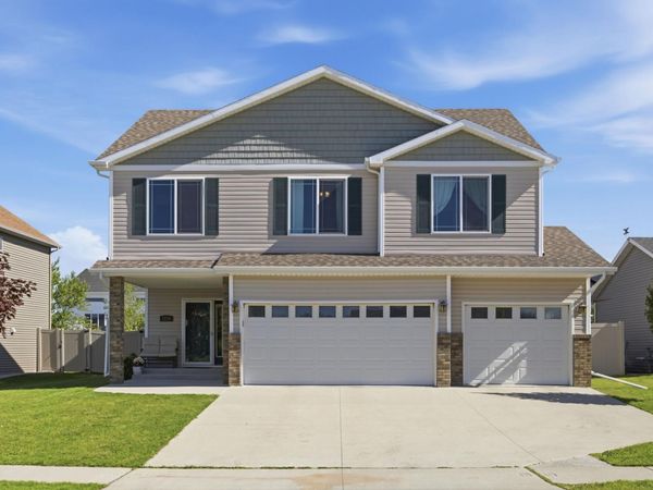 1236 31st Avenue W, West Fargo, ND 58078
