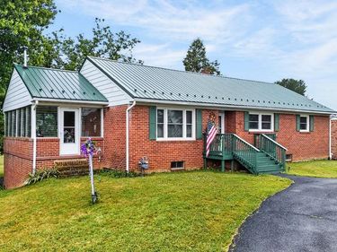 164 TINKLING SPRING RD, FISHERSVILLE, VA 22939