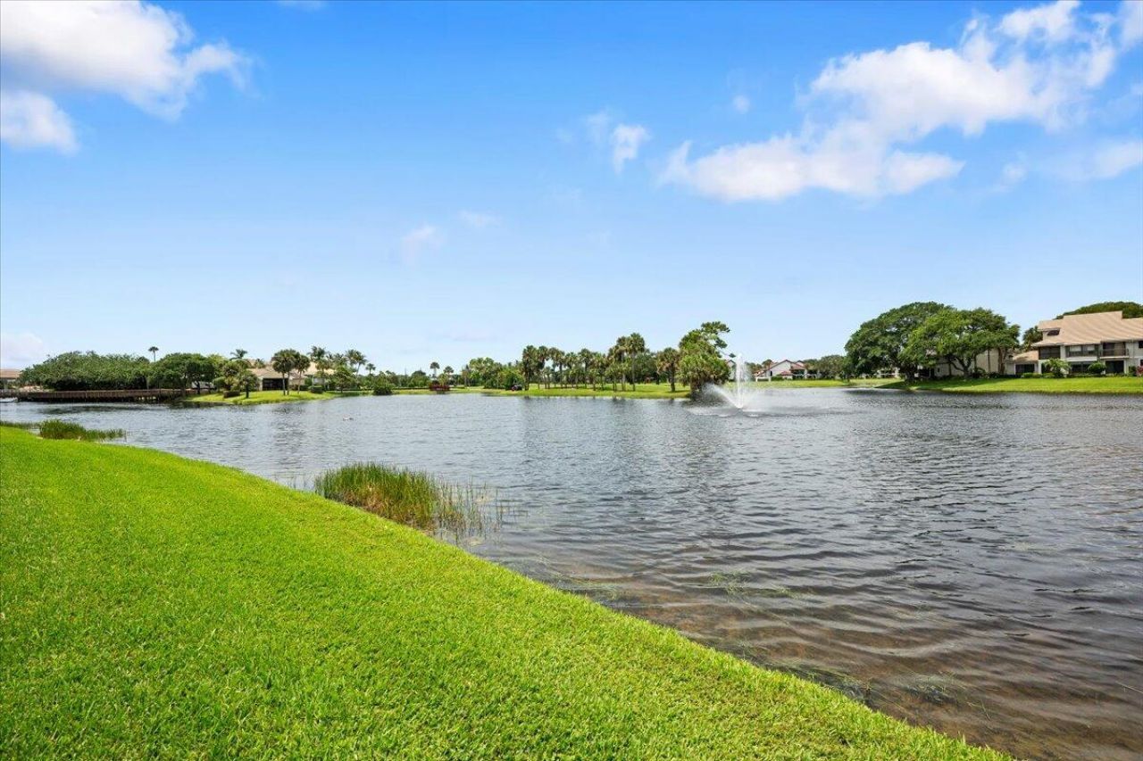 16913 Waterbend Drive, Unit 165, Jupiter, FL 33477 Photo