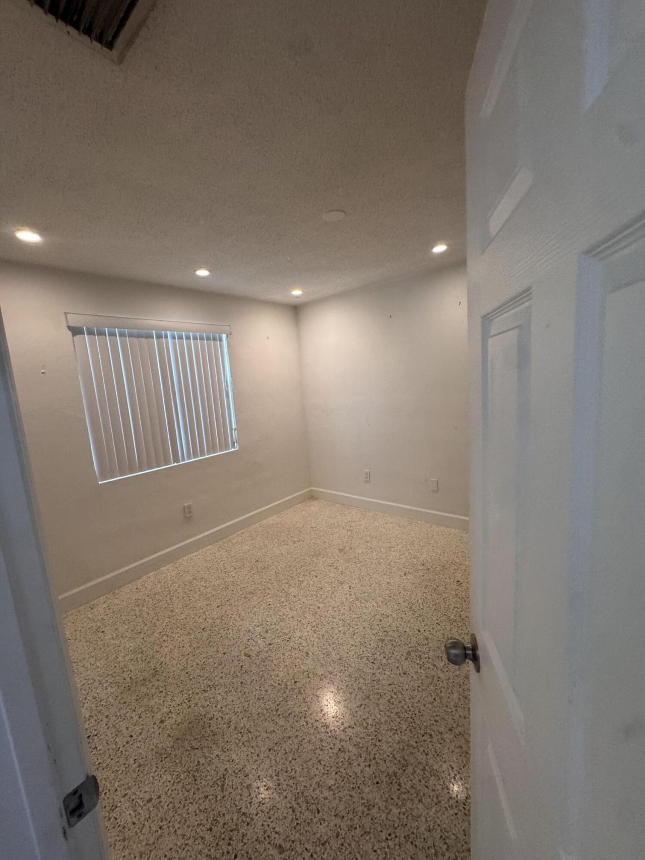 570 NE 64th Street, Unit 4, Miami, FL 33138 Photo