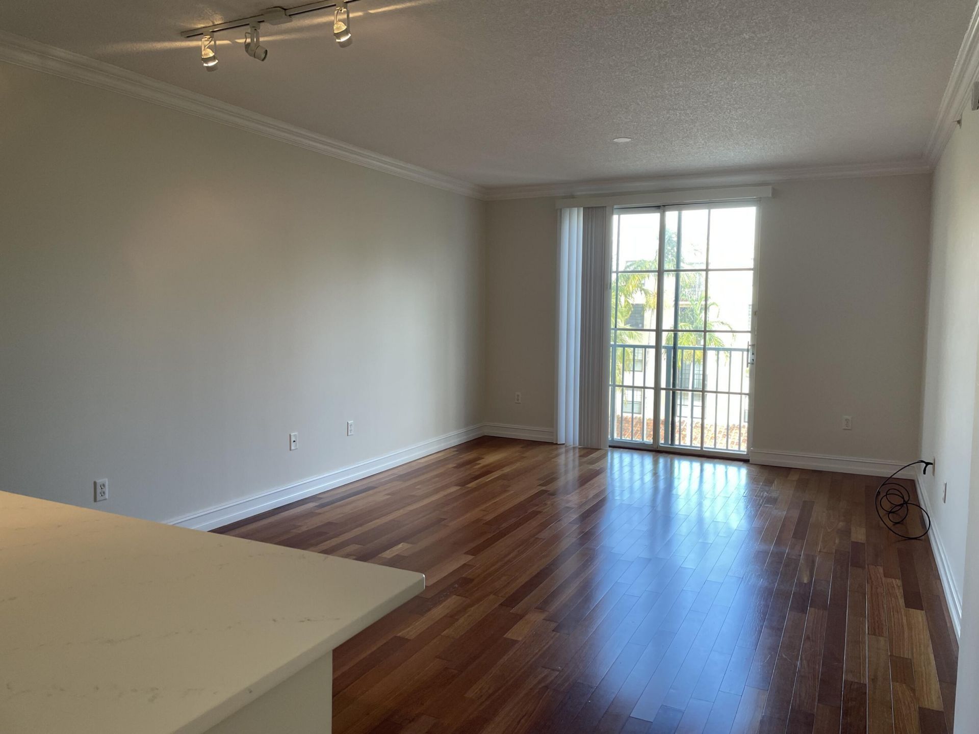 780 S Sapodilla Avenue, Unit 412, West Palm Beach, FL 33401 Photo