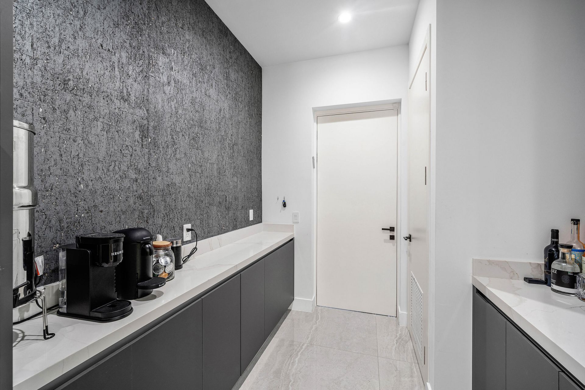 1123 NE 12th Avenue, Unit A, Fort Lauderdale, FL 33304 Photo