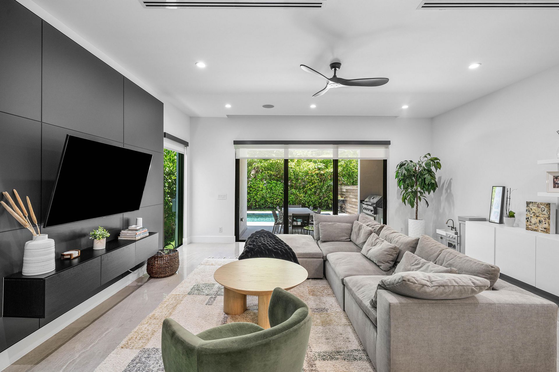 1123 NE 12th Avenue, Unit A, Fort Lauderdale, FL 33304 Photo