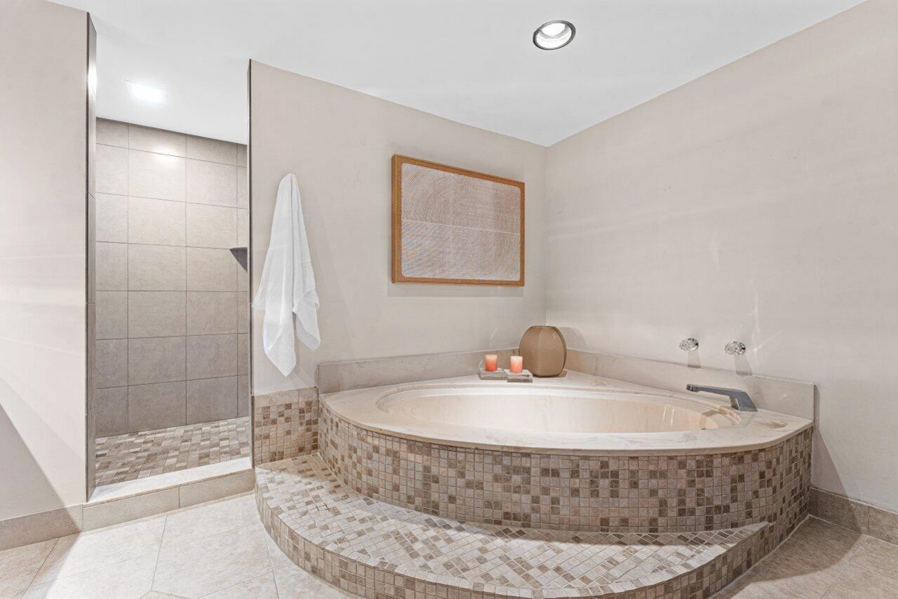 2003 N Ocean Boulevard, Unit 902, Boca Raton, FL 33431 Photo