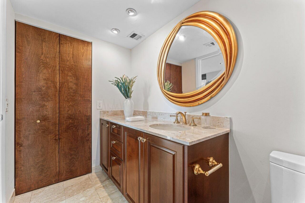 2003 N Ocean Boulevard, Unit 902, Boca Raton, FL 33431 Photo