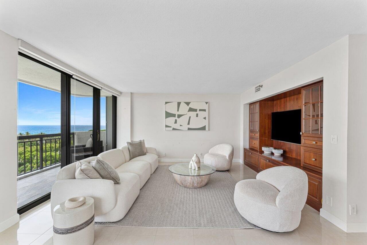 2003 N Ocean Boulevard, Unit 902, Boca Raton, FL 33431 Photo