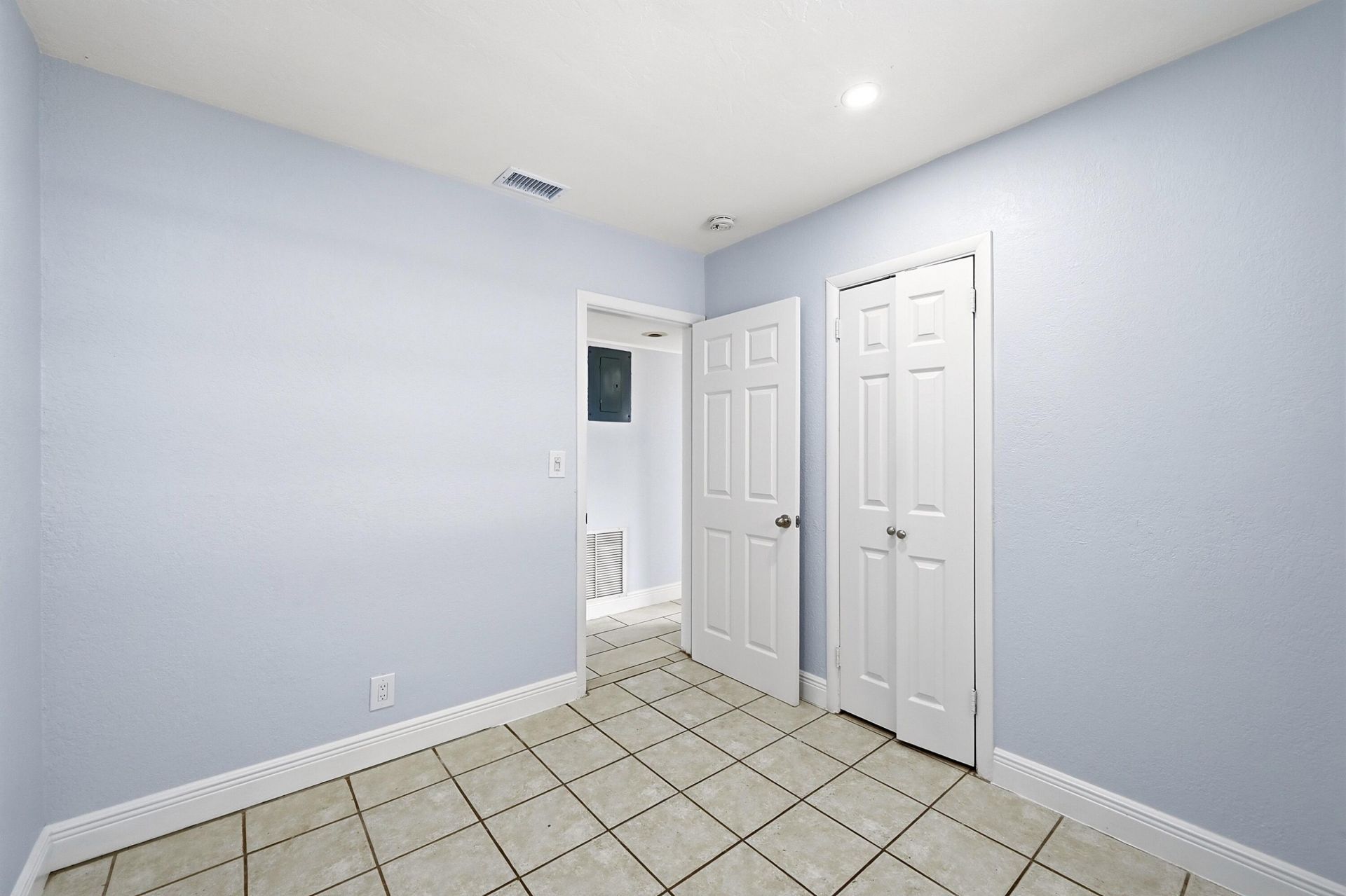 4401 NW 33rd Street, Lauderdale Lakes, FL 33319 Photo
