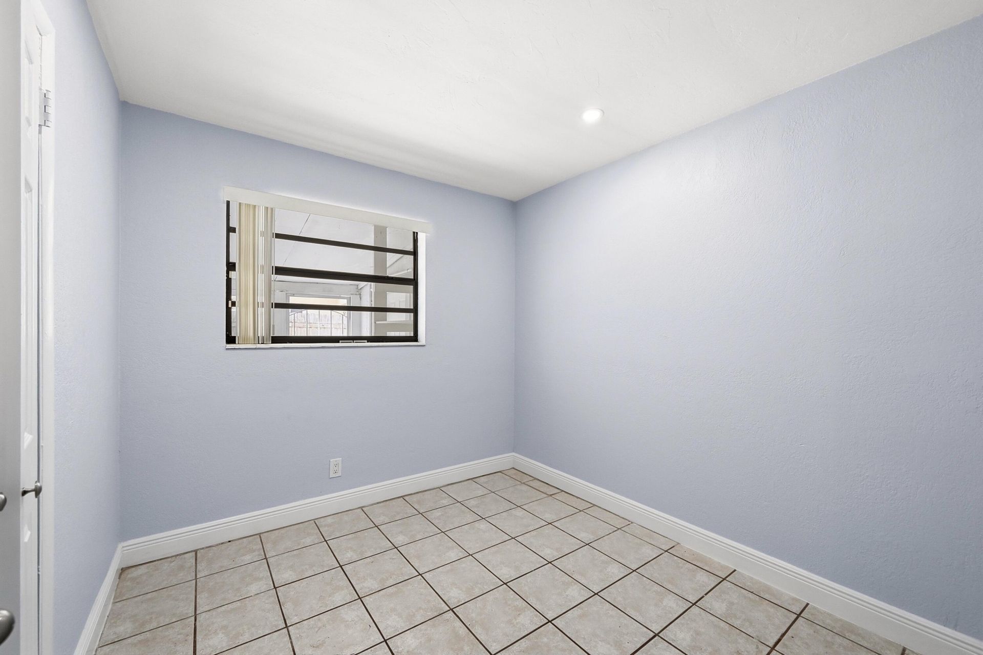 4401 NW 33rd Street, Lauderdale Lakes, FL 33319 Photo