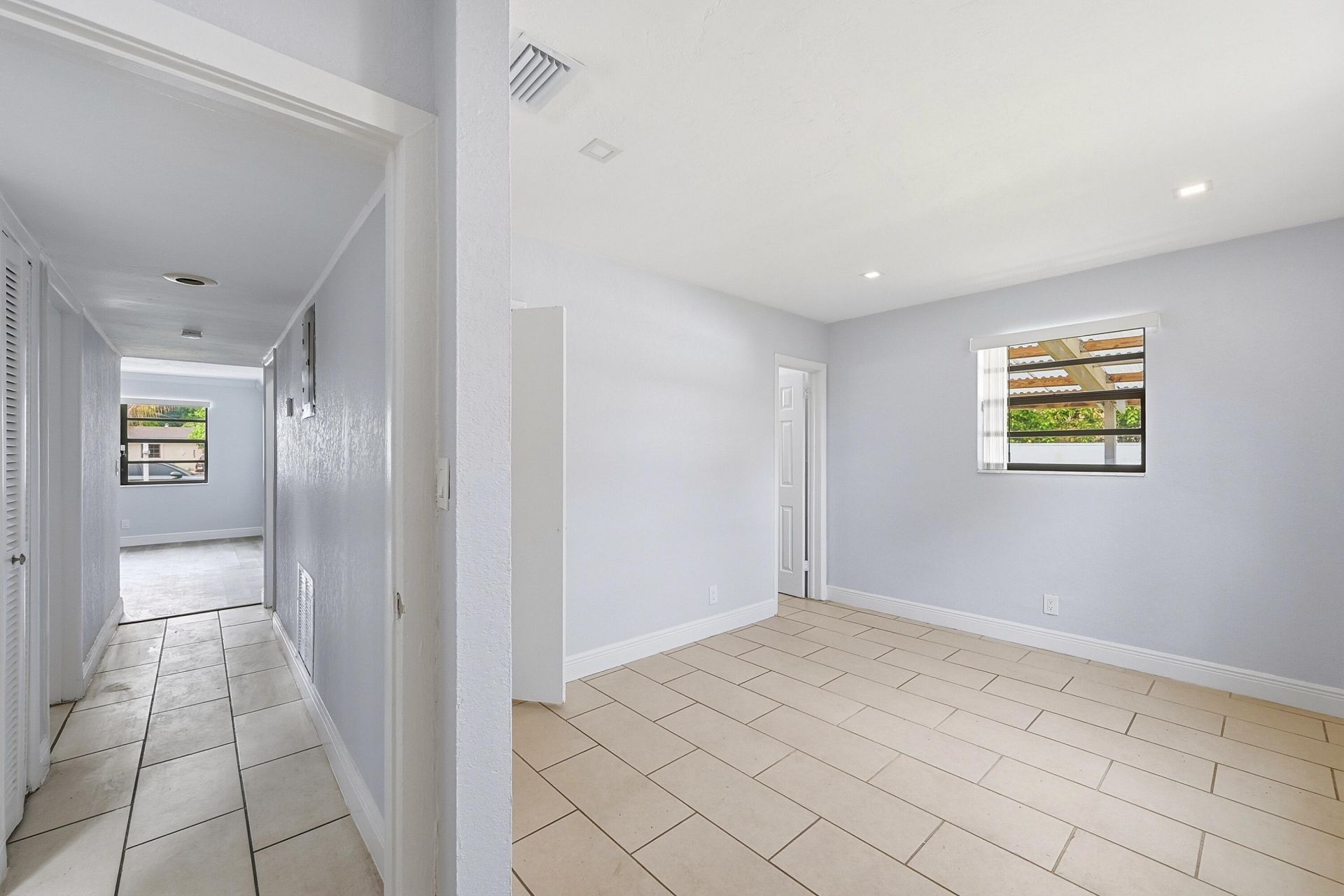 4401 NW 33rd Street, Lauderdale Lakes, FL 33319 Photo