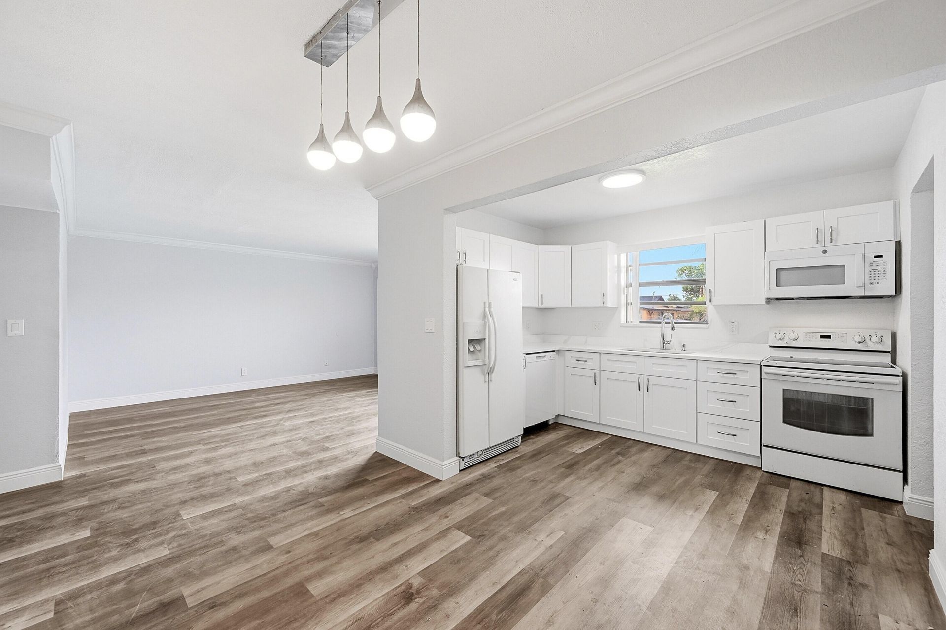 4401 NW 33rd Street, Lauderdale Lakes, FL 33319 Photo