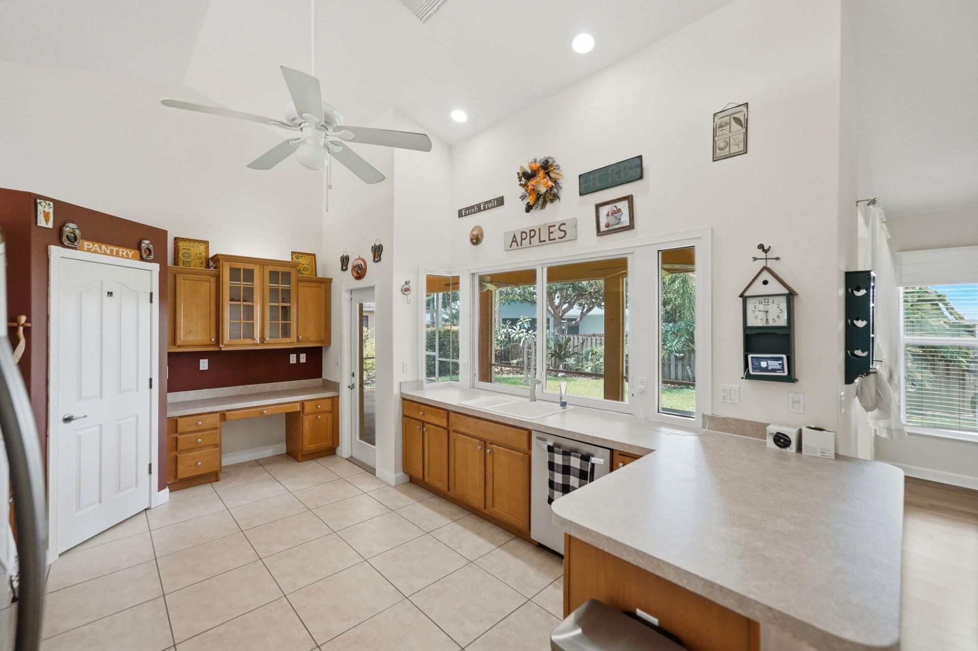 426 NE Vanda Terrado, Jensen Beach, FL 34957 Photo