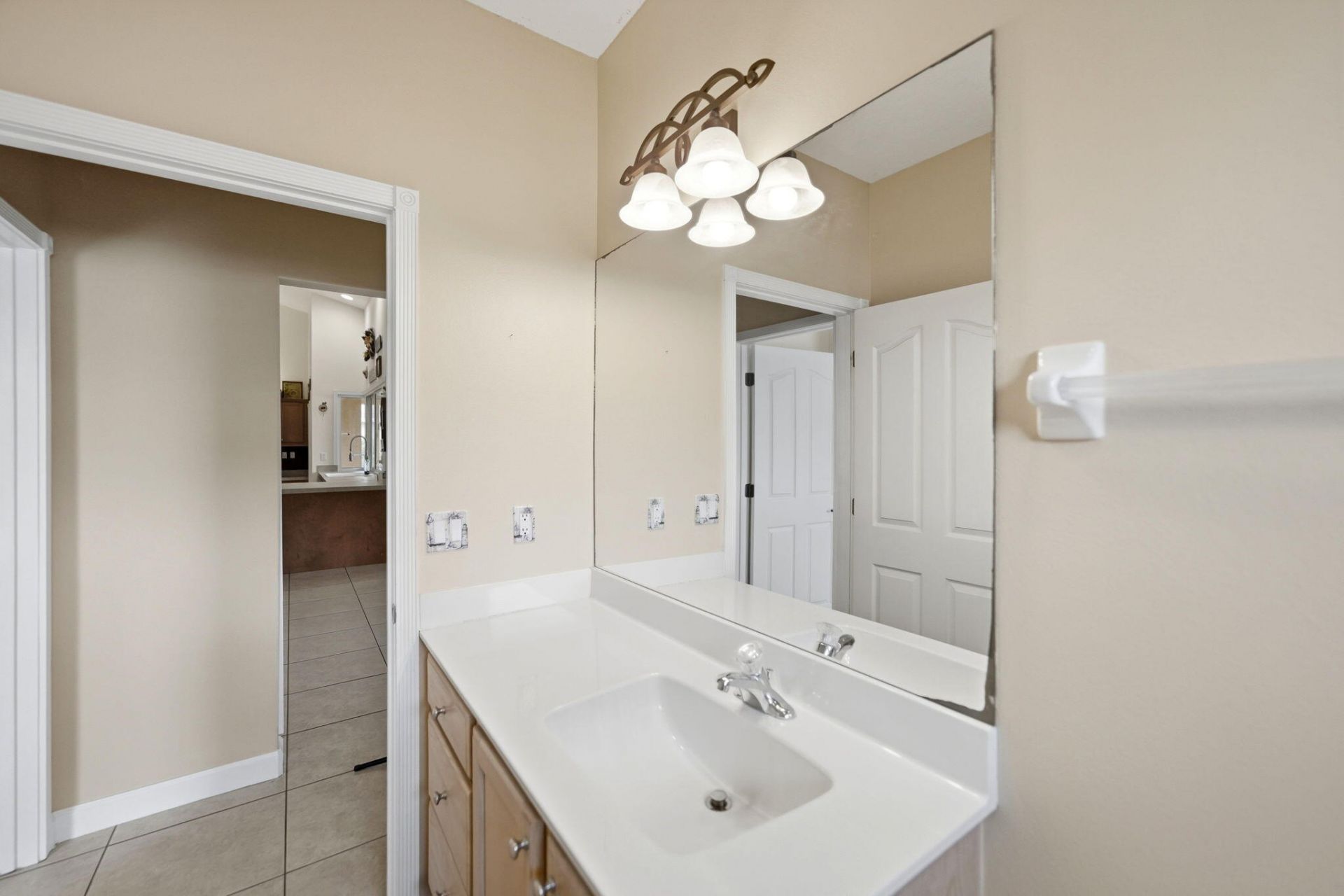 426 NE Vanda Terrado, Jensen Beach, FL 34957 Photo