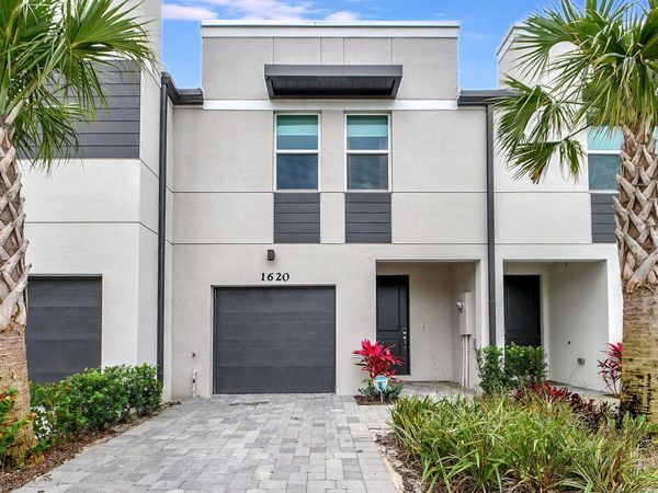 1620 Lindley Street, Mangonia Park, FL 33407