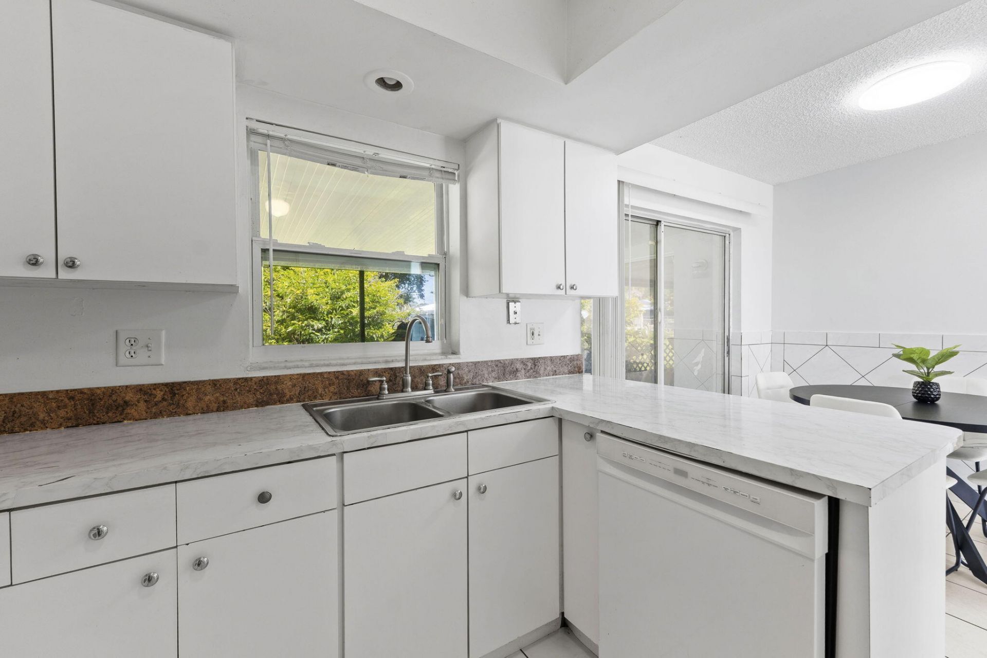 276 NE Summer Road, Port Saint Lucie, FL 34983 Photo