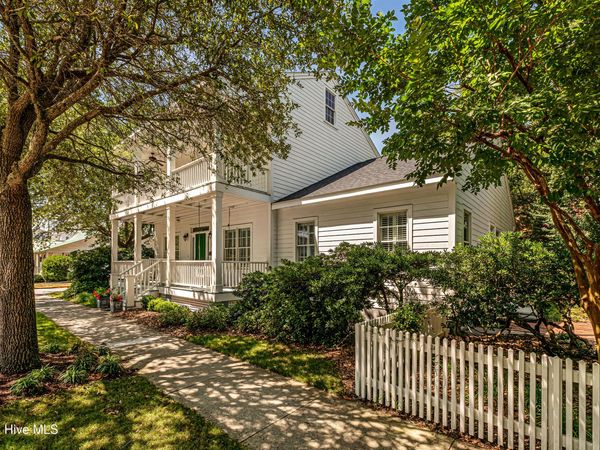 201 Broad Street , Beaufort, NC 28516
