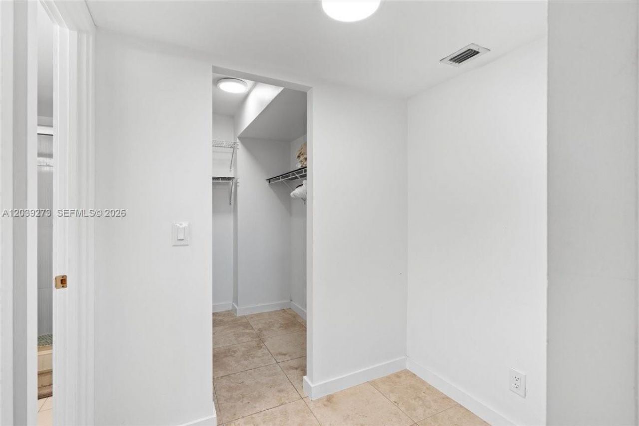 1900 S Ocean Blvd , Unit 11T, Lauderdale by the Sea, FL 33062 Photo