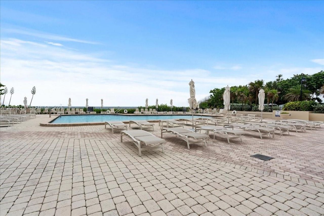 1900 S Ocean Blvd , Unit 11T, Lauderdale by the Sea, FL 33062 Photo