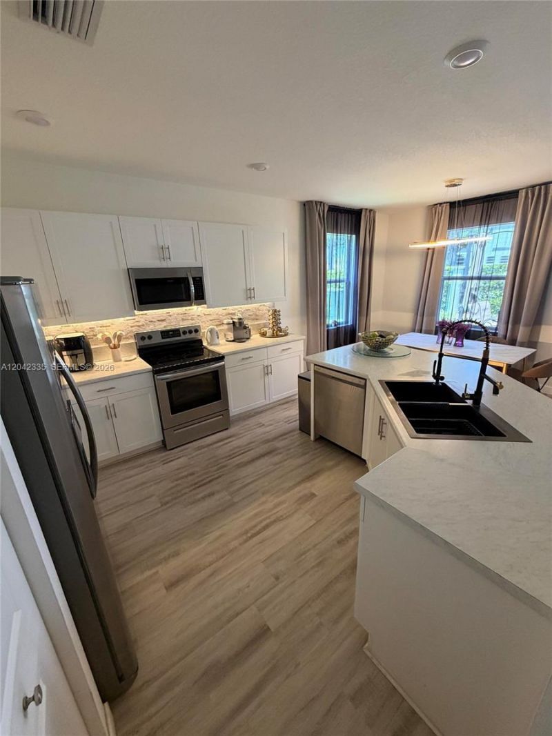 1361 SE 27th Ter , Homestead, FL 33035 Photo