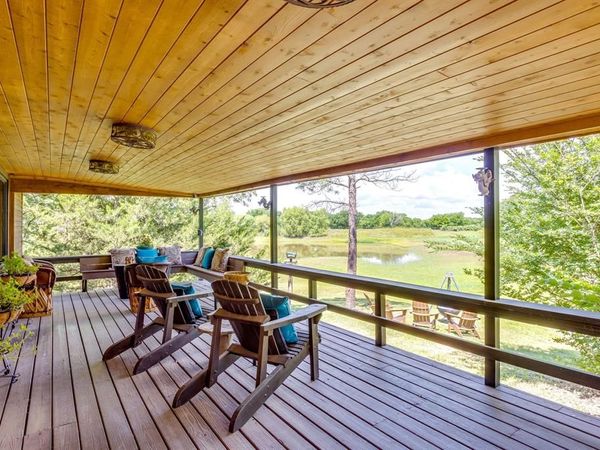 10287 FM 1749 , Sunset, TX 76270