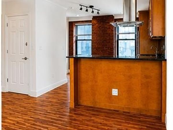 21-15 33st , Unit 4, Astoria, NY 11105
